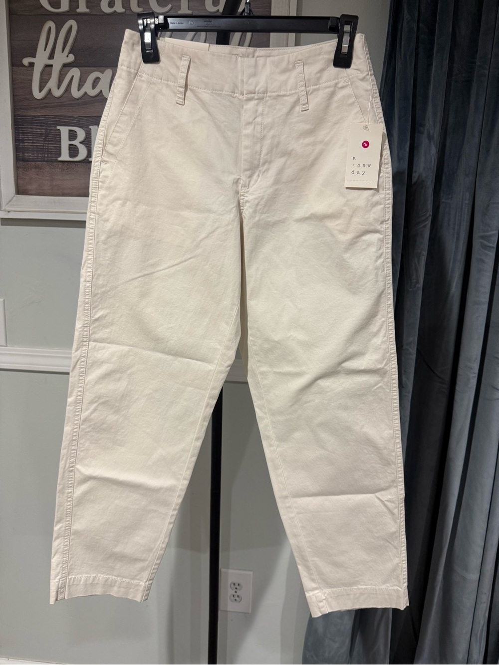 a new day Men’s Off-White Straight-Leg Chinos